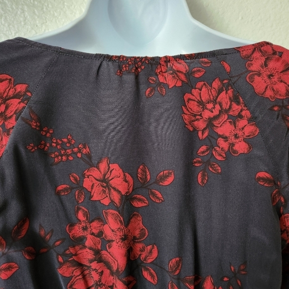 Marissa Webb Black and Red Crop Top - Picture 5 of 14